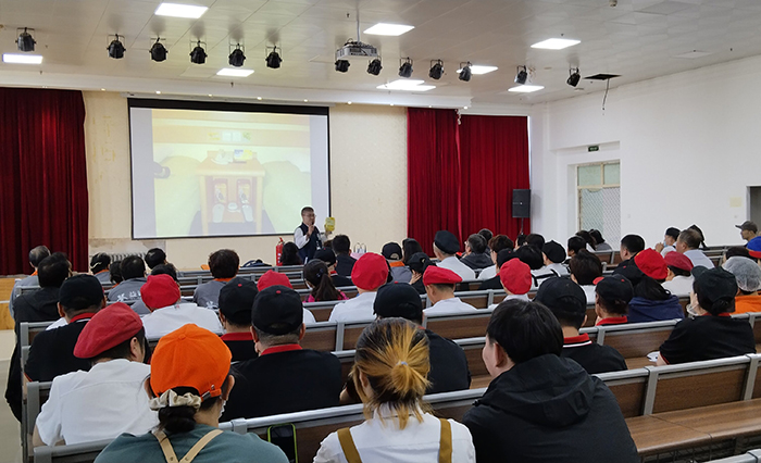 松北校区讲座照片.jpg 松北校区讲座照片.jpg