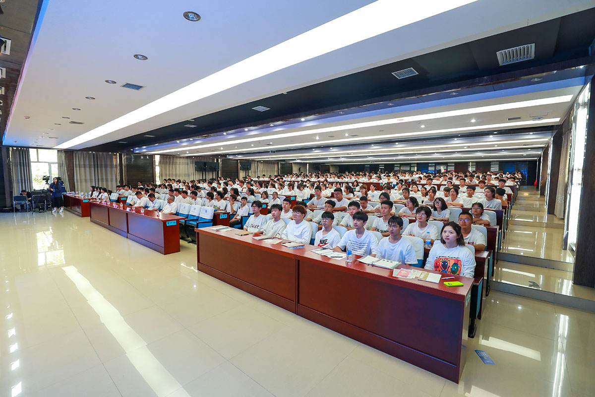 B11I5983.jpg B11I5983.jpg