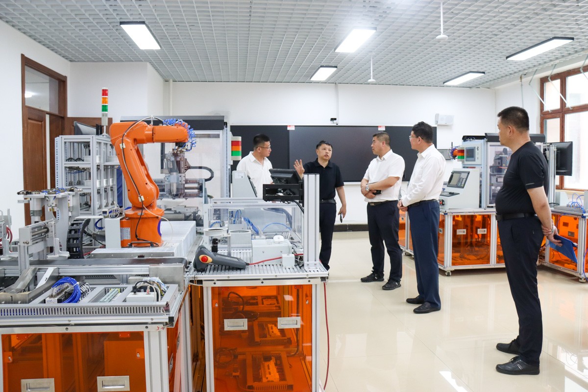 IMG_7949.jpg IMG_7949.jpg