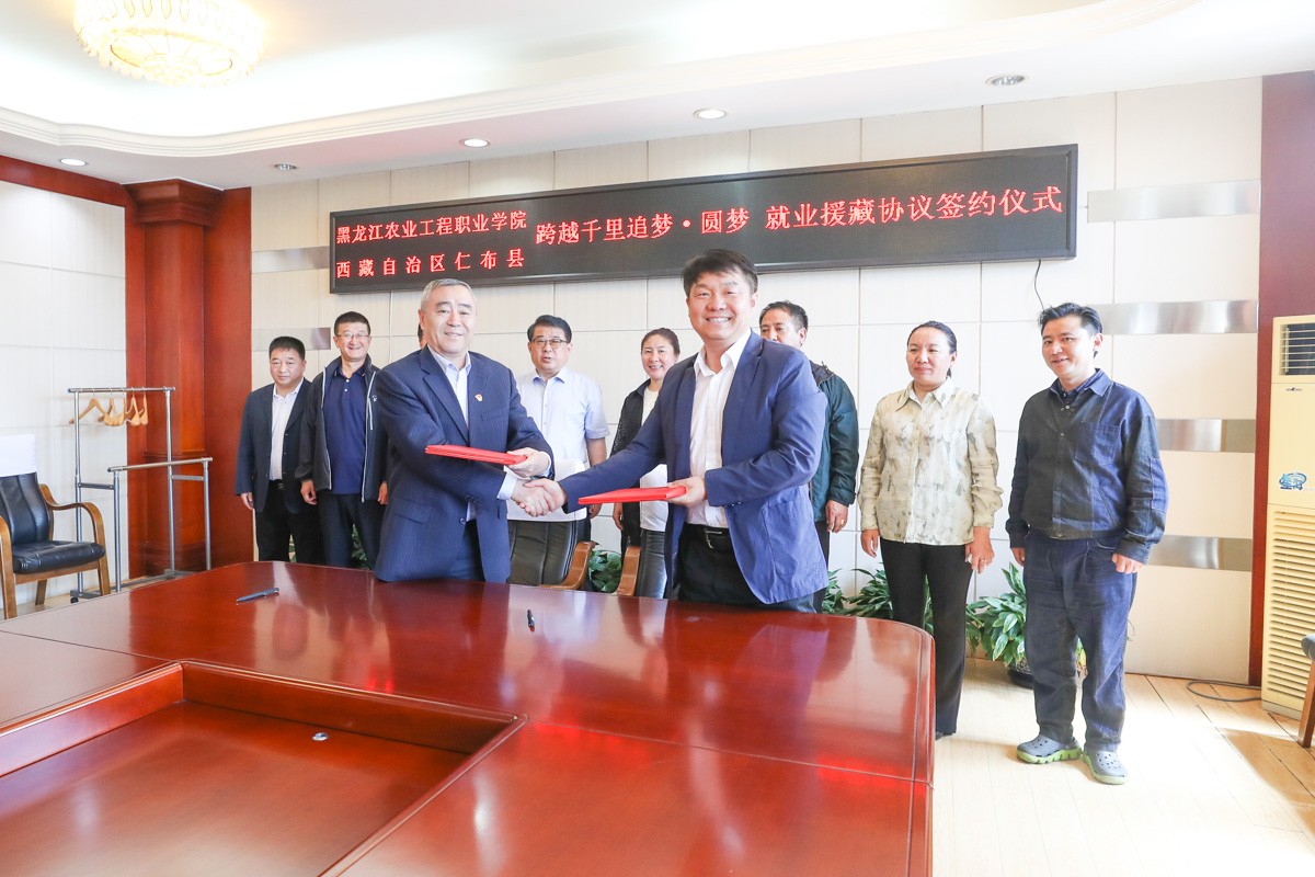 B11I8962.jpg B11I8962.jpg