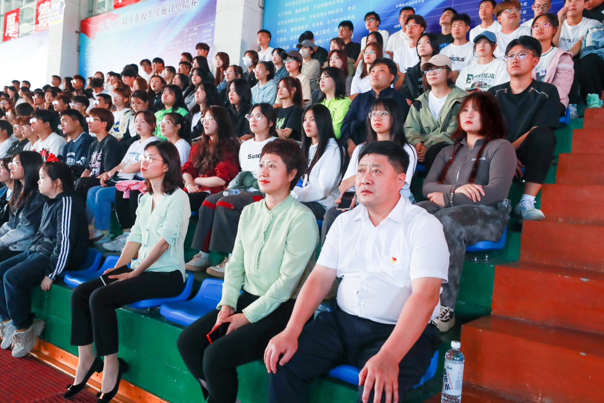 B11I6377.jpg B11I6377.jpg