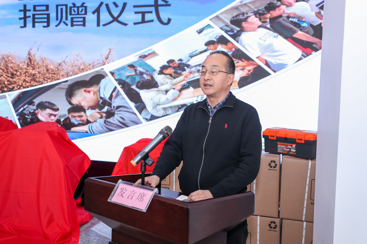 B11I1440.jpg B11I1440.jpg