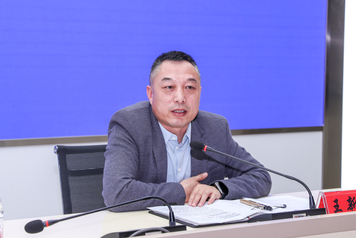 B11I1905.jpg B11I1905.jpg