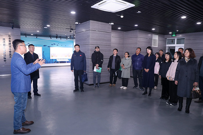 B11I9326.jpg B11I9326.jpg