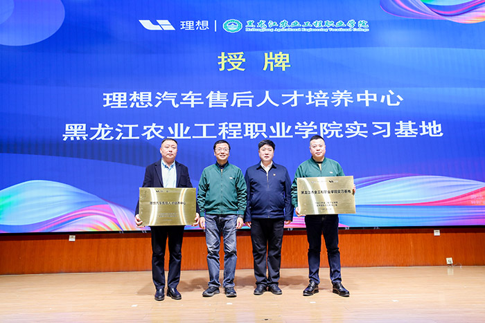 B11I8295.jpg B11I8295.jpg