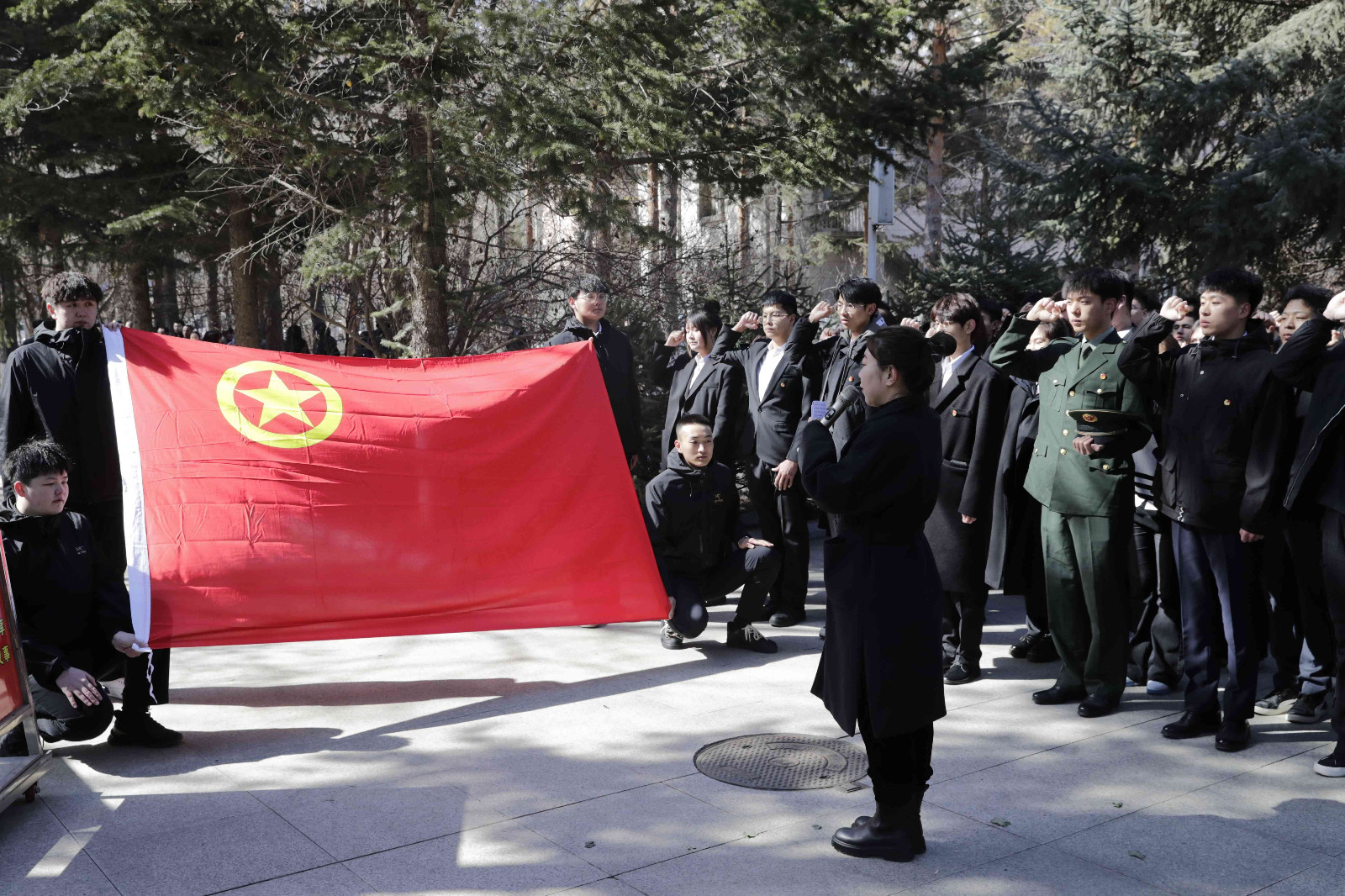 图片10(1).jpg 图片10(1).jpg