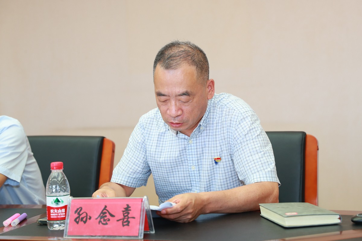 B11I0129.jpg B11I0129.jpg