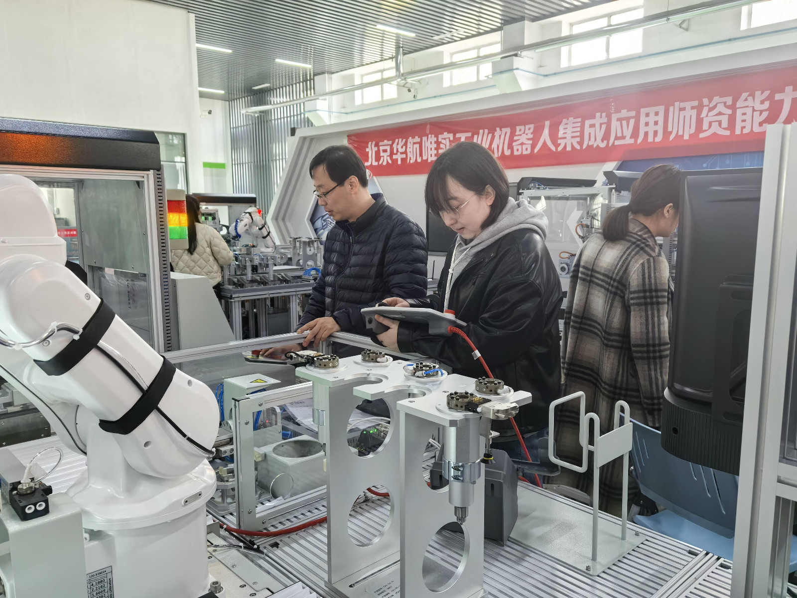 2汪海涛、于南楠(1).jpg 2汪海涛、于南楠(1).jpg