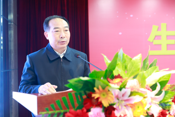 9哈尔滨市教育局二级巡视员杨海东讲话.jpg 9哈尔滨市教育局二级巡视员杨海东讲话.jpg