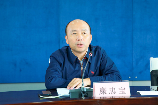 我院召开党委理论中心组（扩大）学习会议