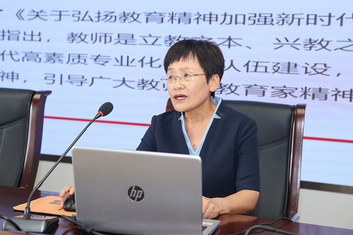 B11I3737.jpg B11I3737.jpg