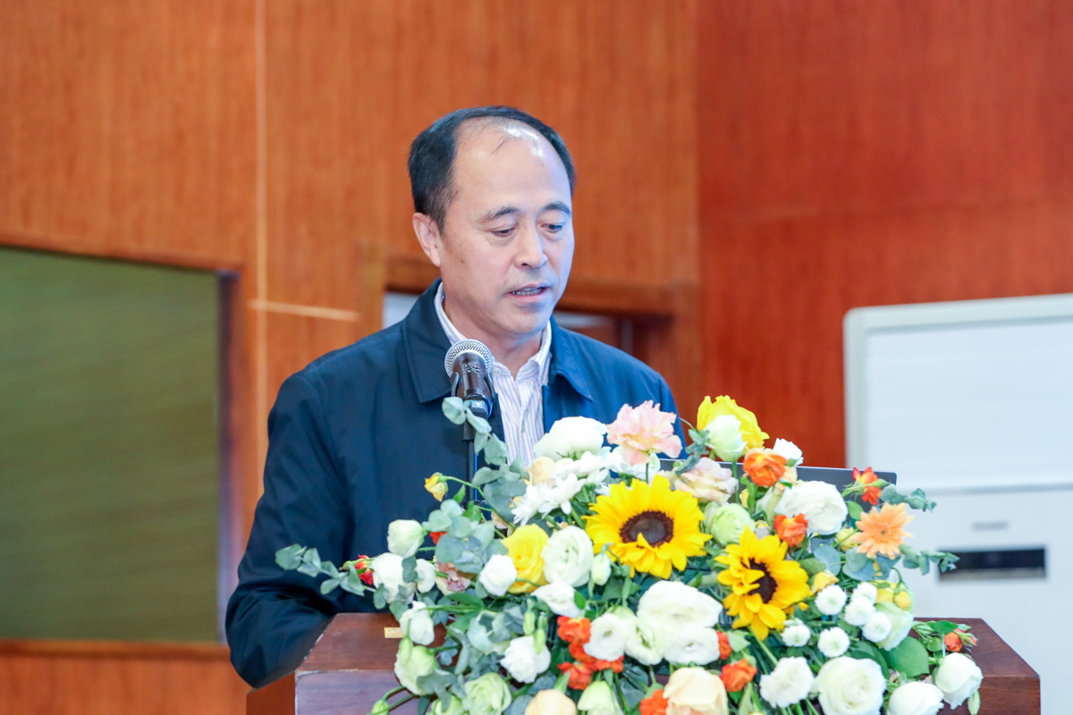 B11I1564.jpg B11I1564.jpg