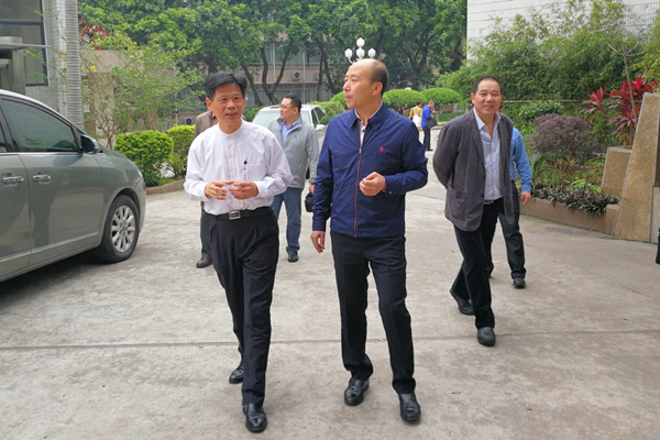 我院党委书记康忠宝一行赴广东农工商职业技术学院交流学习