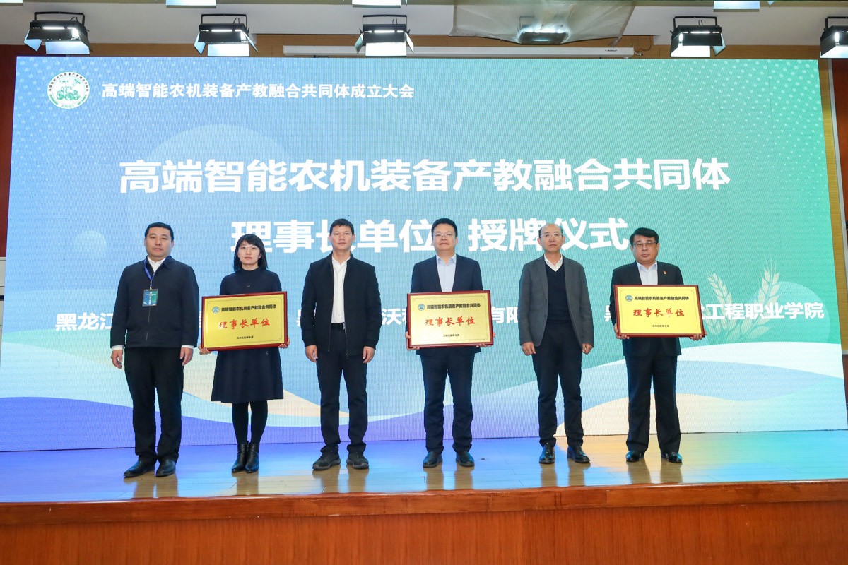 B11I1440.jpg B11I1440.jpg