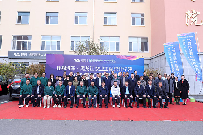 B11I8354.jpg B11I8354.jpg