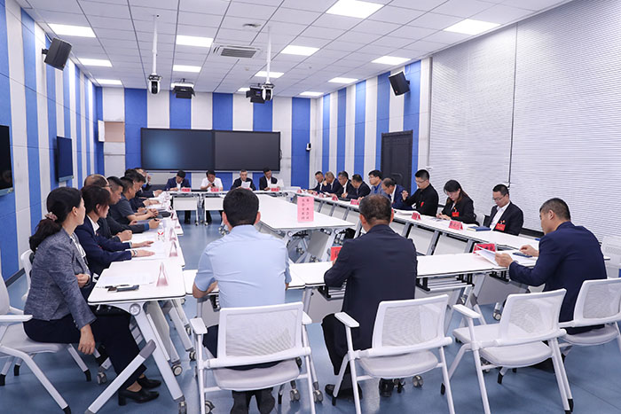 B11I7117.jpg B11I7117.jpg