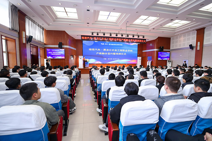 B11I8185.jpg B11I8185.jpg