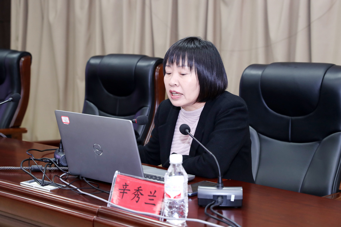 B11I2122.jpg B11I2122.jpg